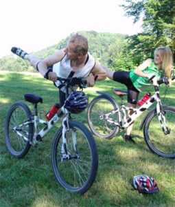 Bike-walking, Yoga Institut Baden-Daettwil mit Daniel G. Suessli